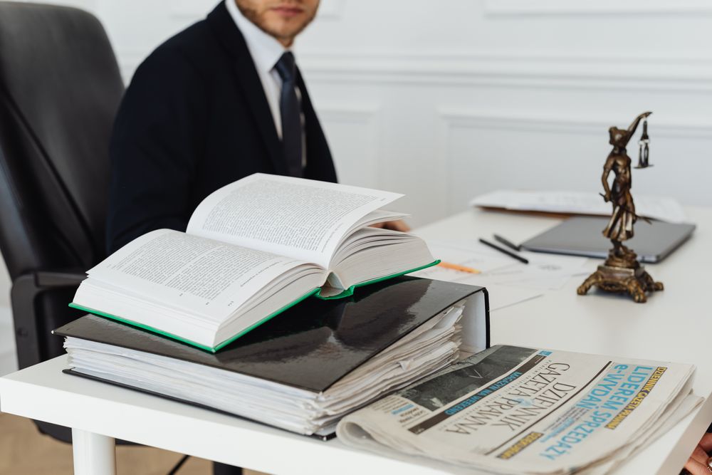 Documentos e livros jurídicos